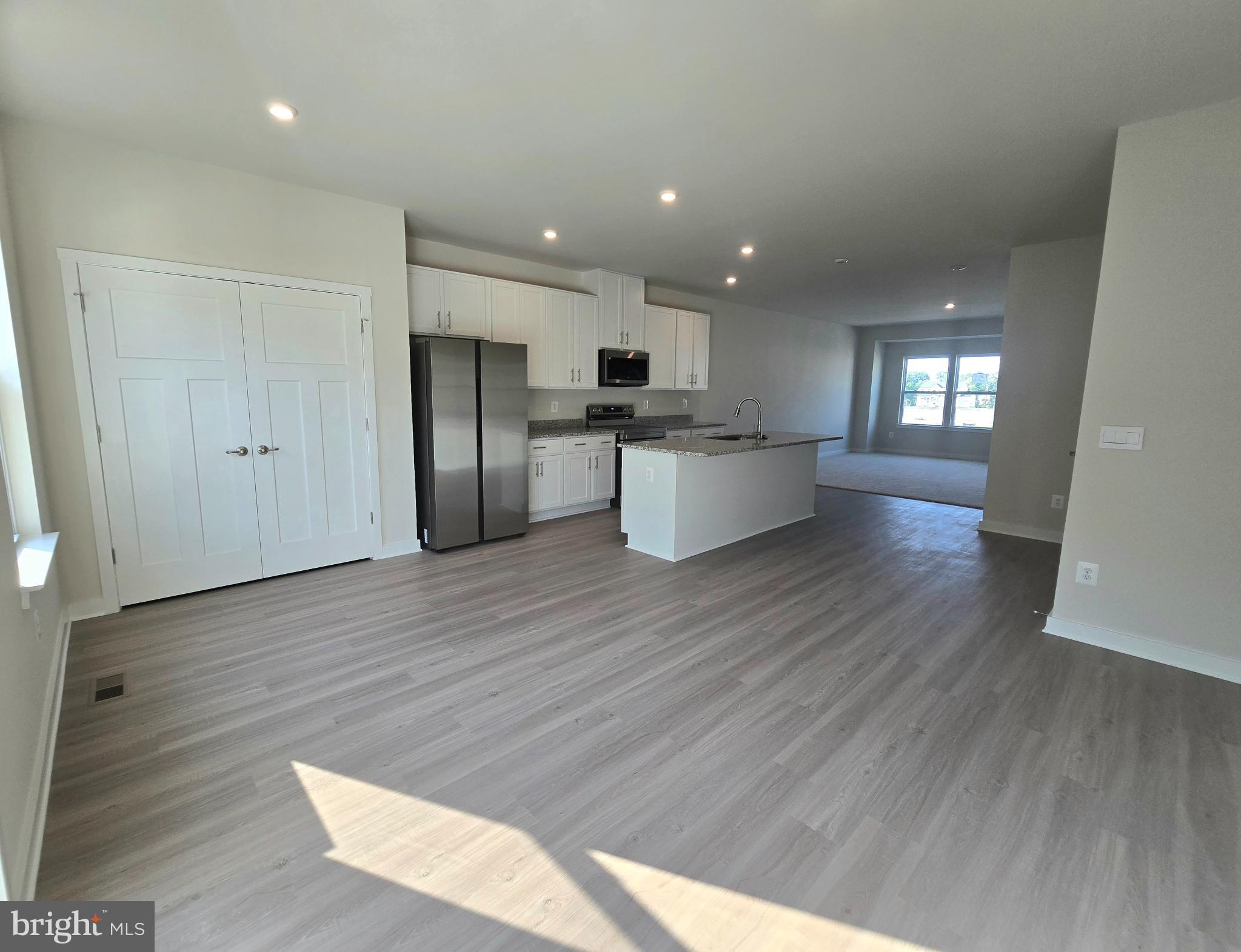 SOUTH BROOK - Residential Lease