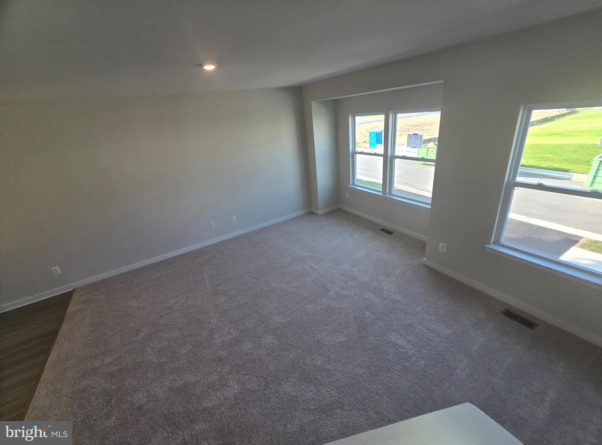 SOUTH BROOK - Residential Lease