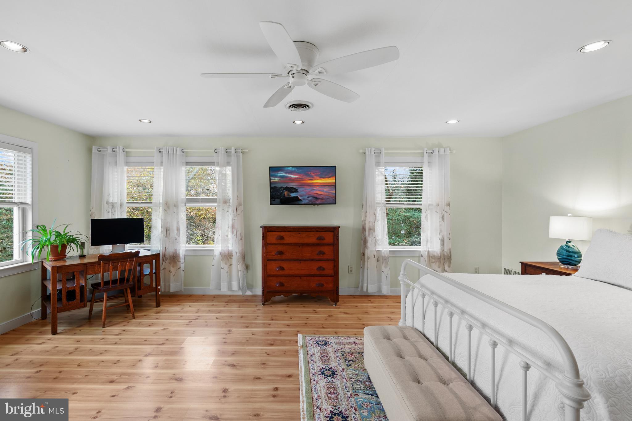 WOLFE RUNNE - Residential