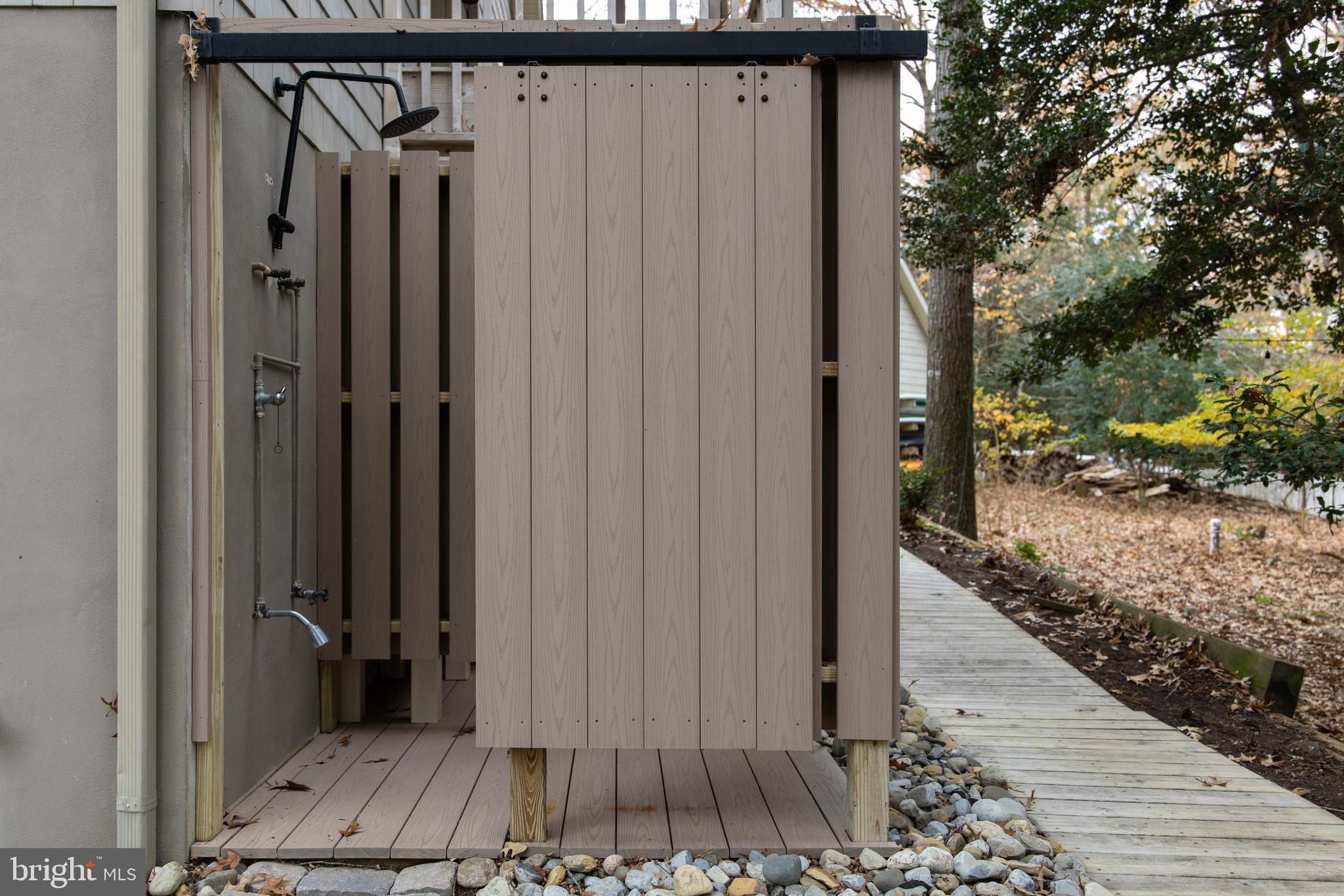 WOLFE RUNNE - Residential