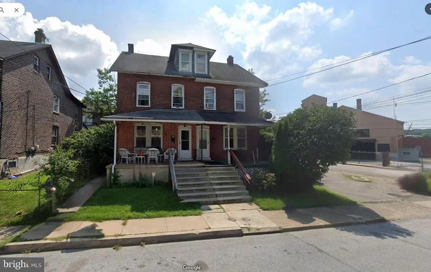 For Rent: 106 Walnut St, Coatesville, PA 19320 Welcome to this spacious 4-bedroom, 1-bath single-family home offering 1,352 square feet of comfortable living space in the heart of Coatesville. This home provides a functional layout with generously sized rooms, making it a great fit for a variety of living needs. The property features a bright living area, ample bedroom space, and a practical kitchen ready for everyday use. Conveniently located near local amenities, schools, shopping, and major roadways. 4 Bedrooms 1 Full Bathroom 1,352 Sq Ft Single-Family Home Rent: $1,900/month $50 Application Fee Open to accepting the Housing Choice Voucher Program (HCVP) Don’t miss the opportunity to make this home yours. Schedule a showing today for more information.