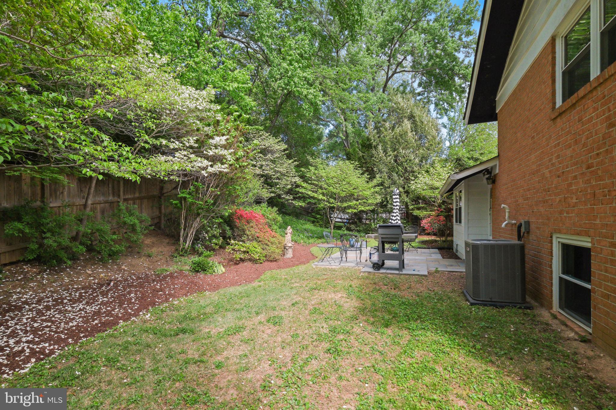 TILDEN WOODS - Residential