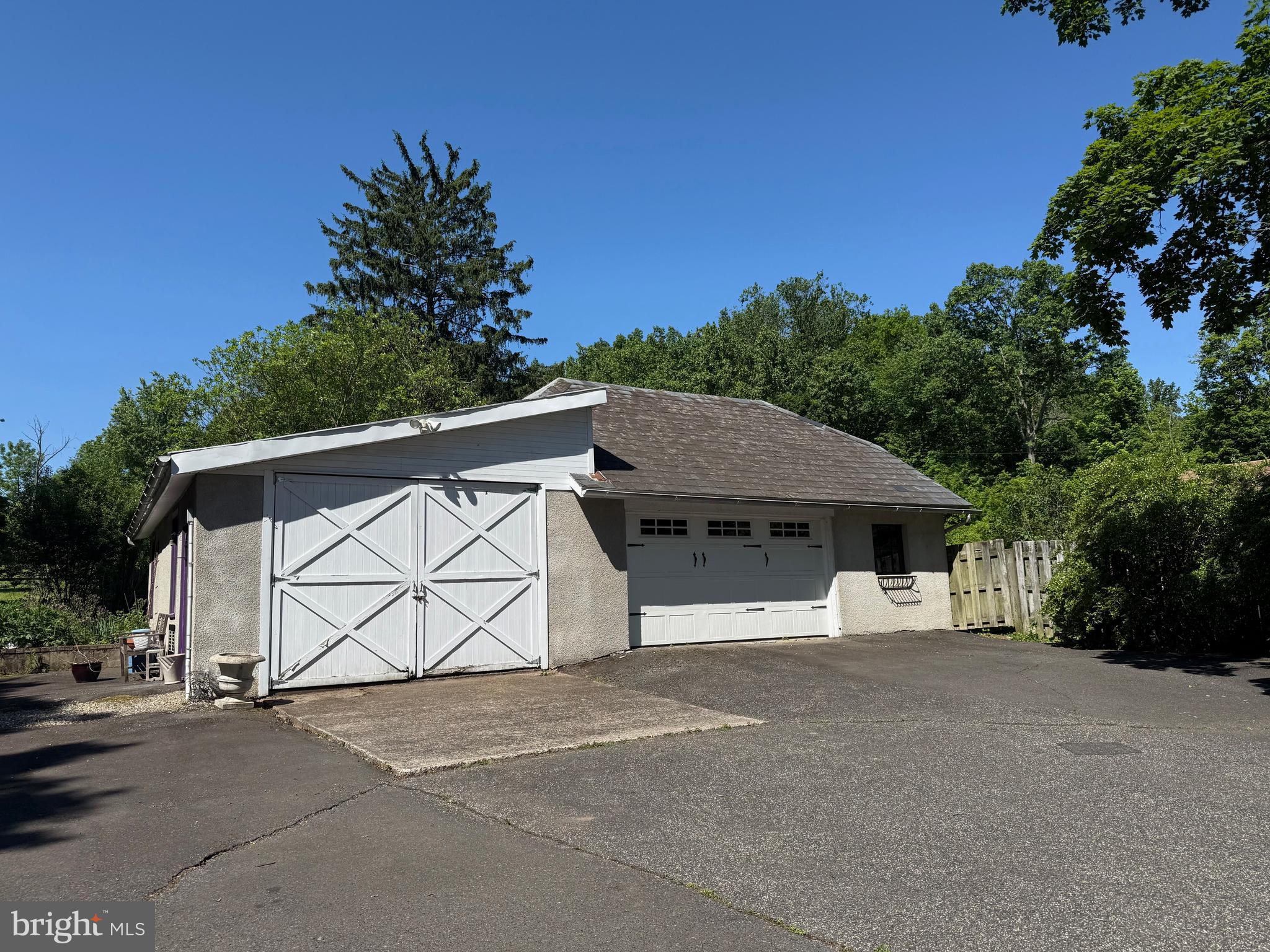 2304 SPINNERSTOWN ROAD