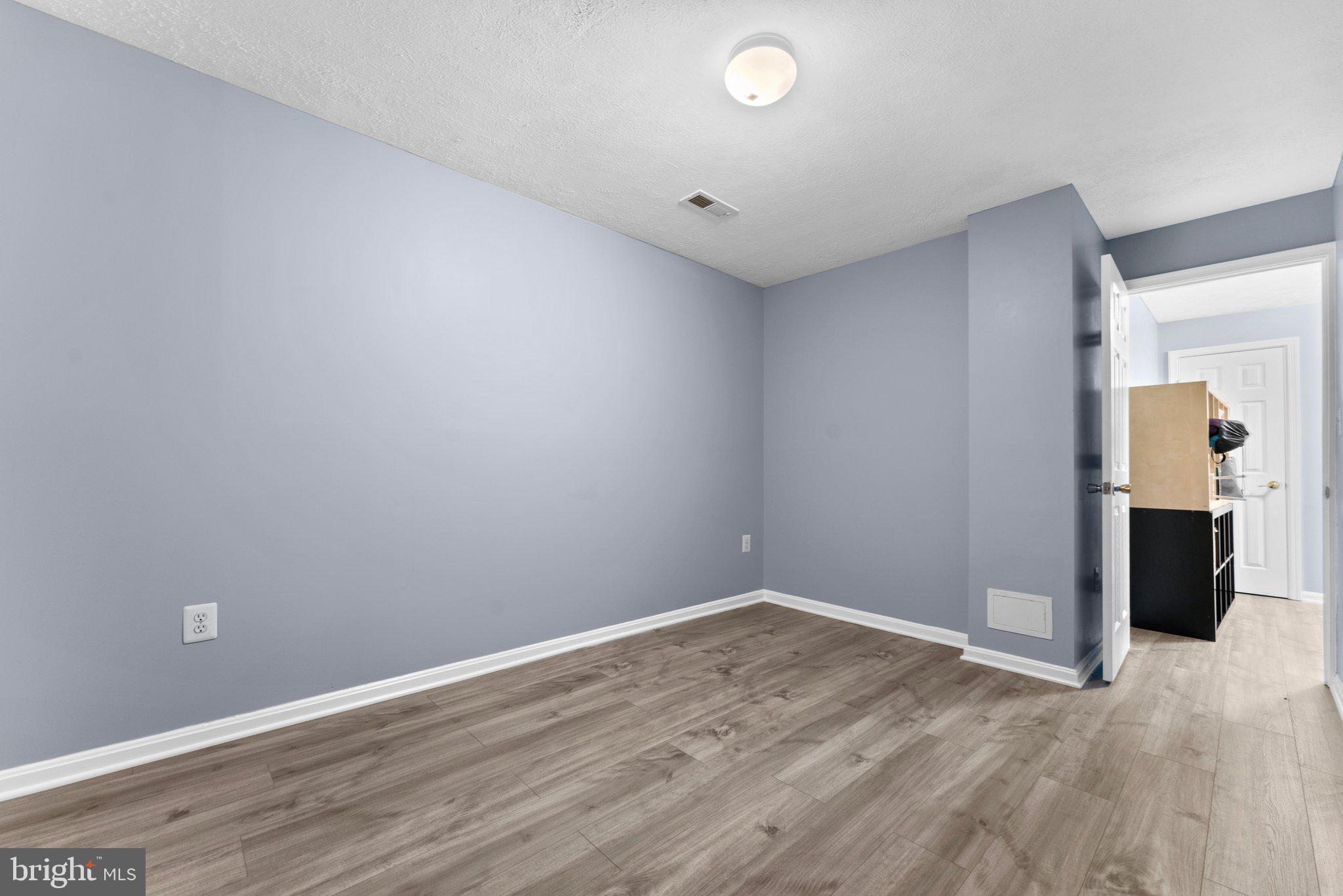 DALE CITY - Residential