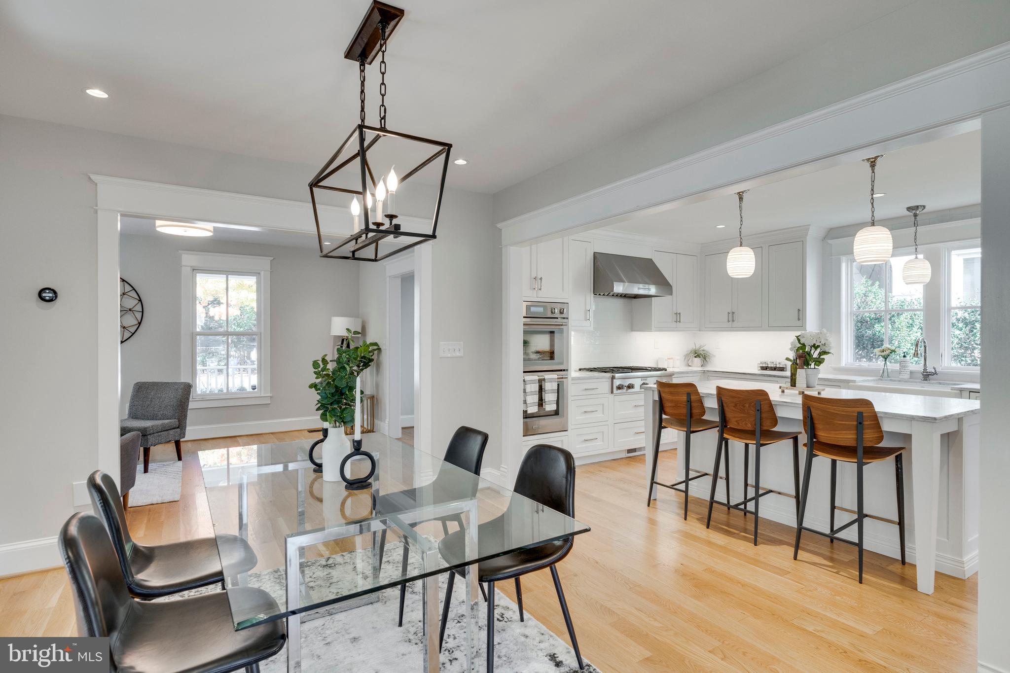 CLARENDON - Residential