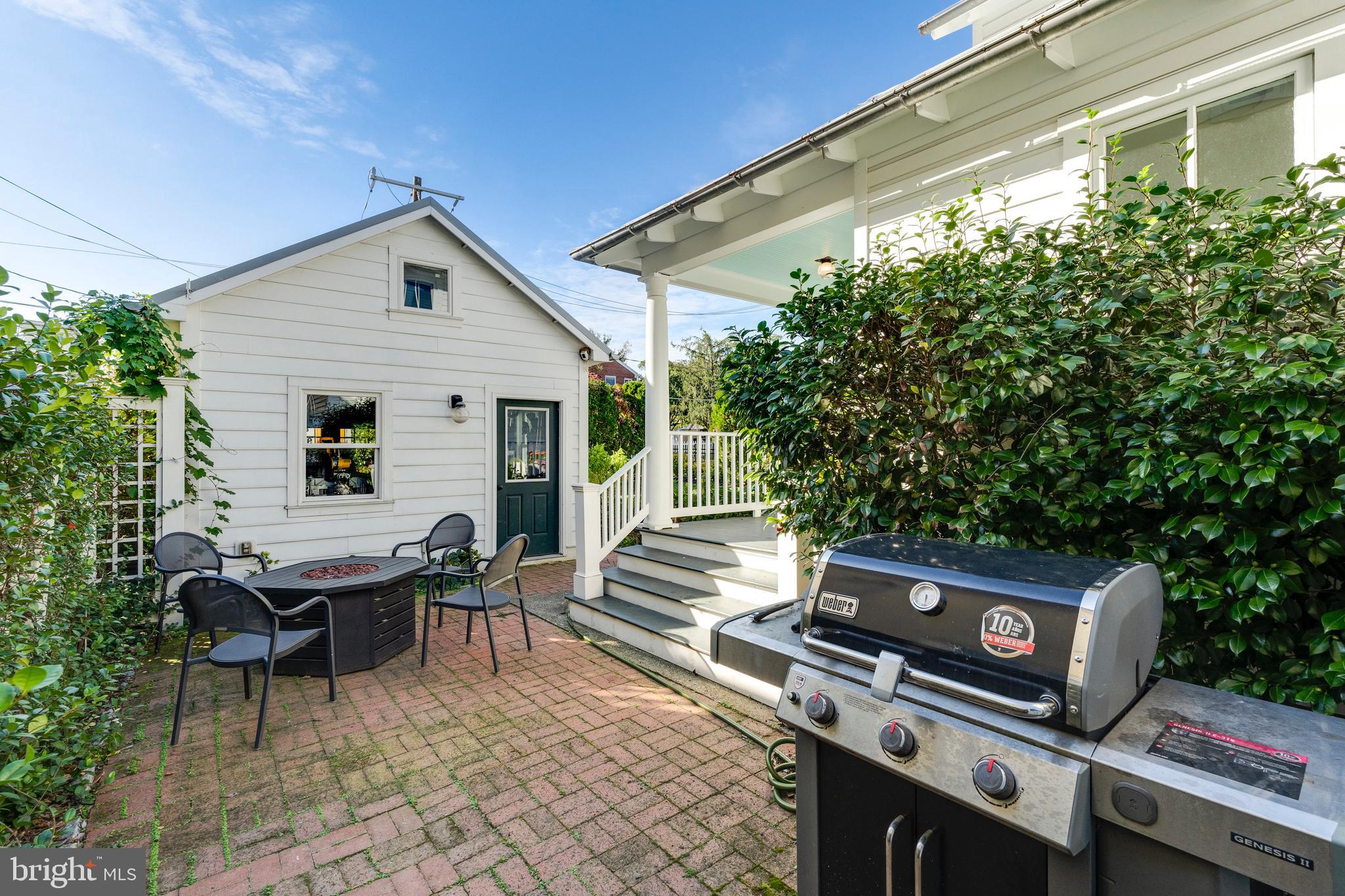 CLARENDON - Residential