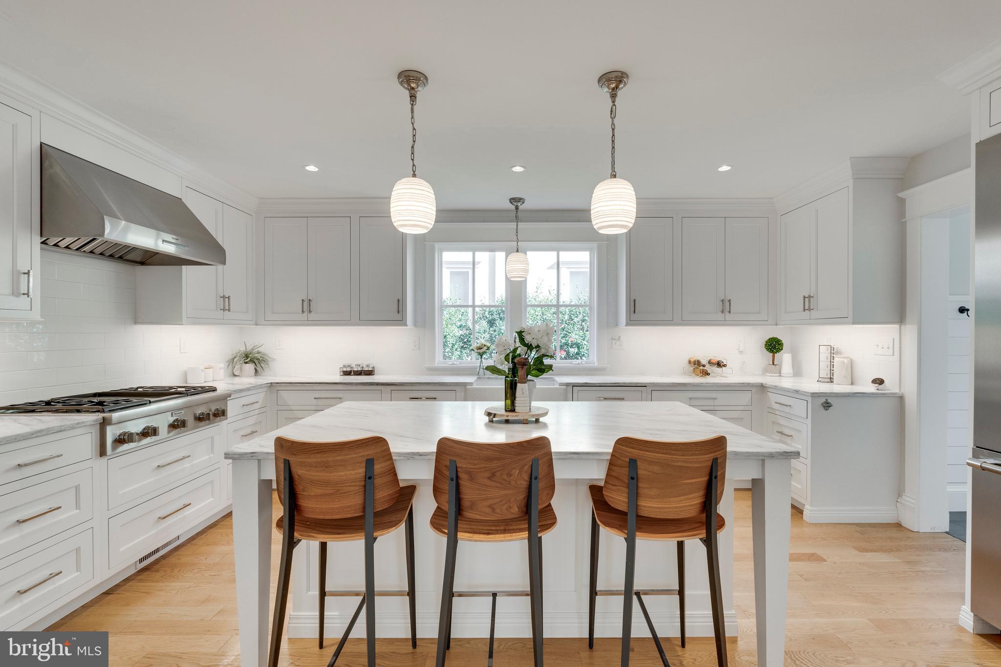 CLARENDON - Residential