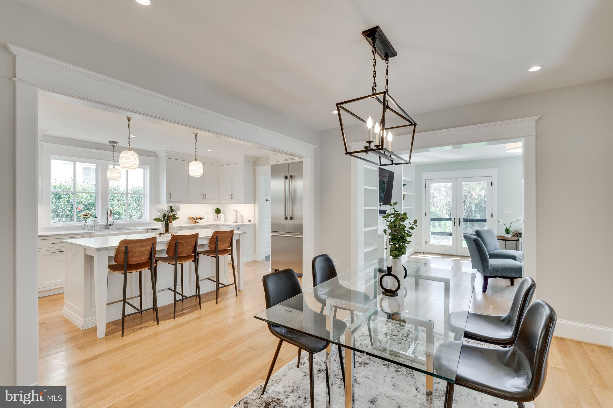 CLARENDON - Residential