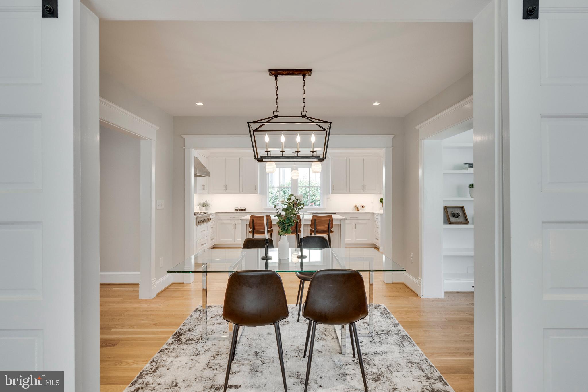 CLARENDON - Residential