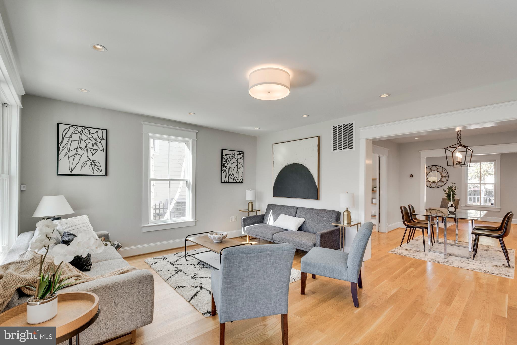 CLARENDON - Residential