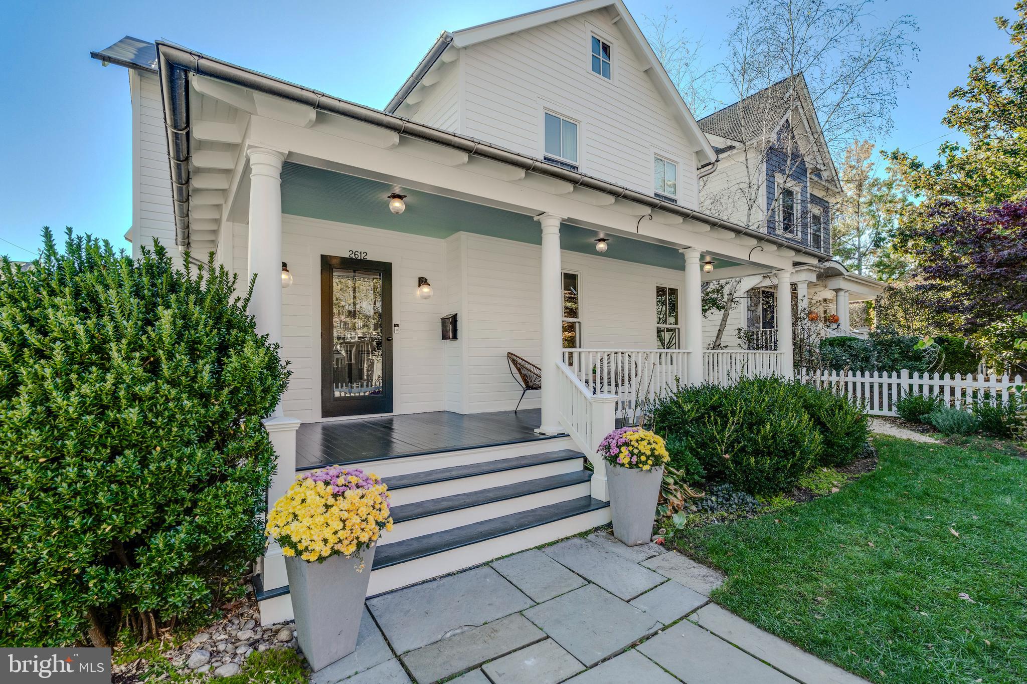 CLARENDON - Residential