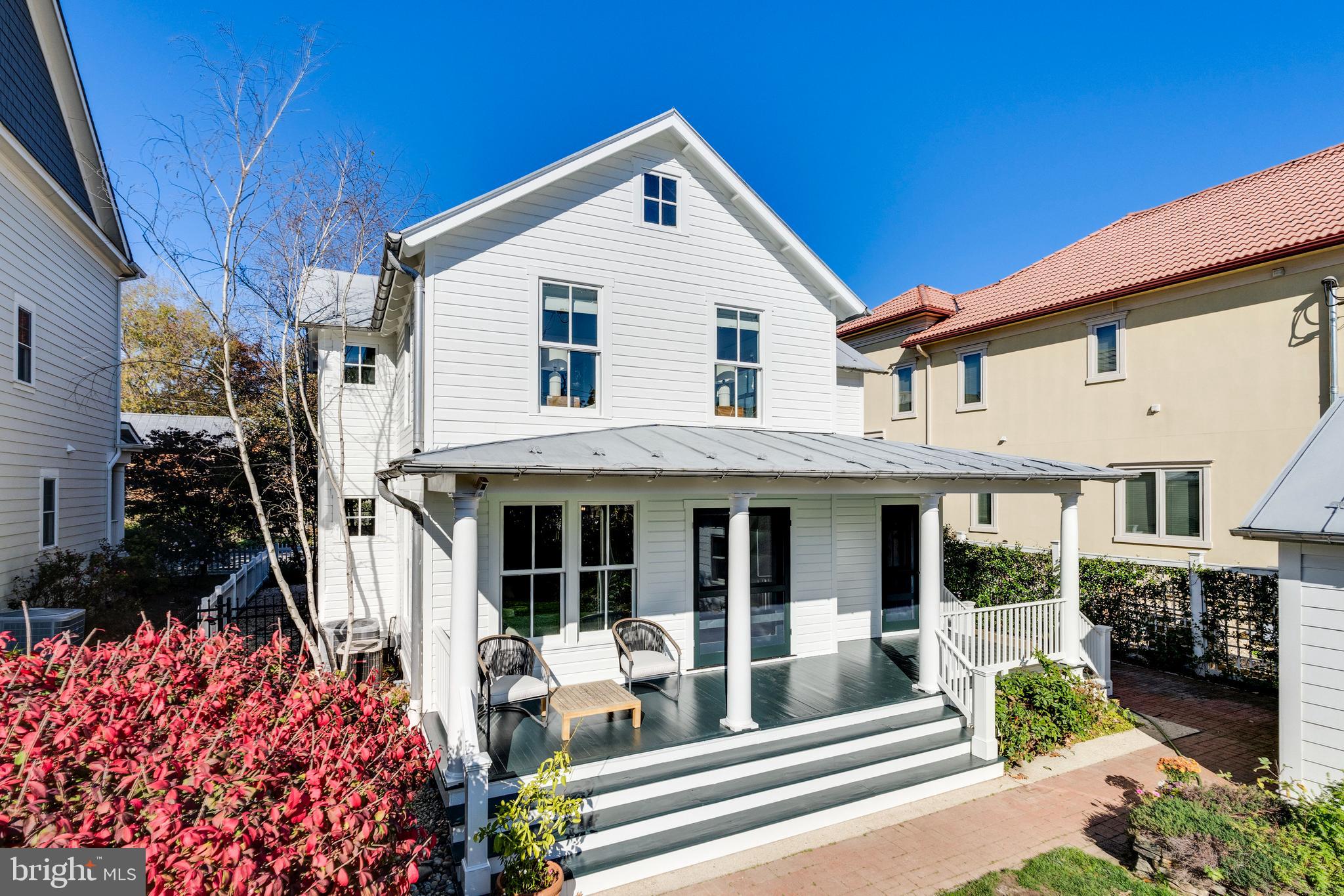 CLARENDON - Residential