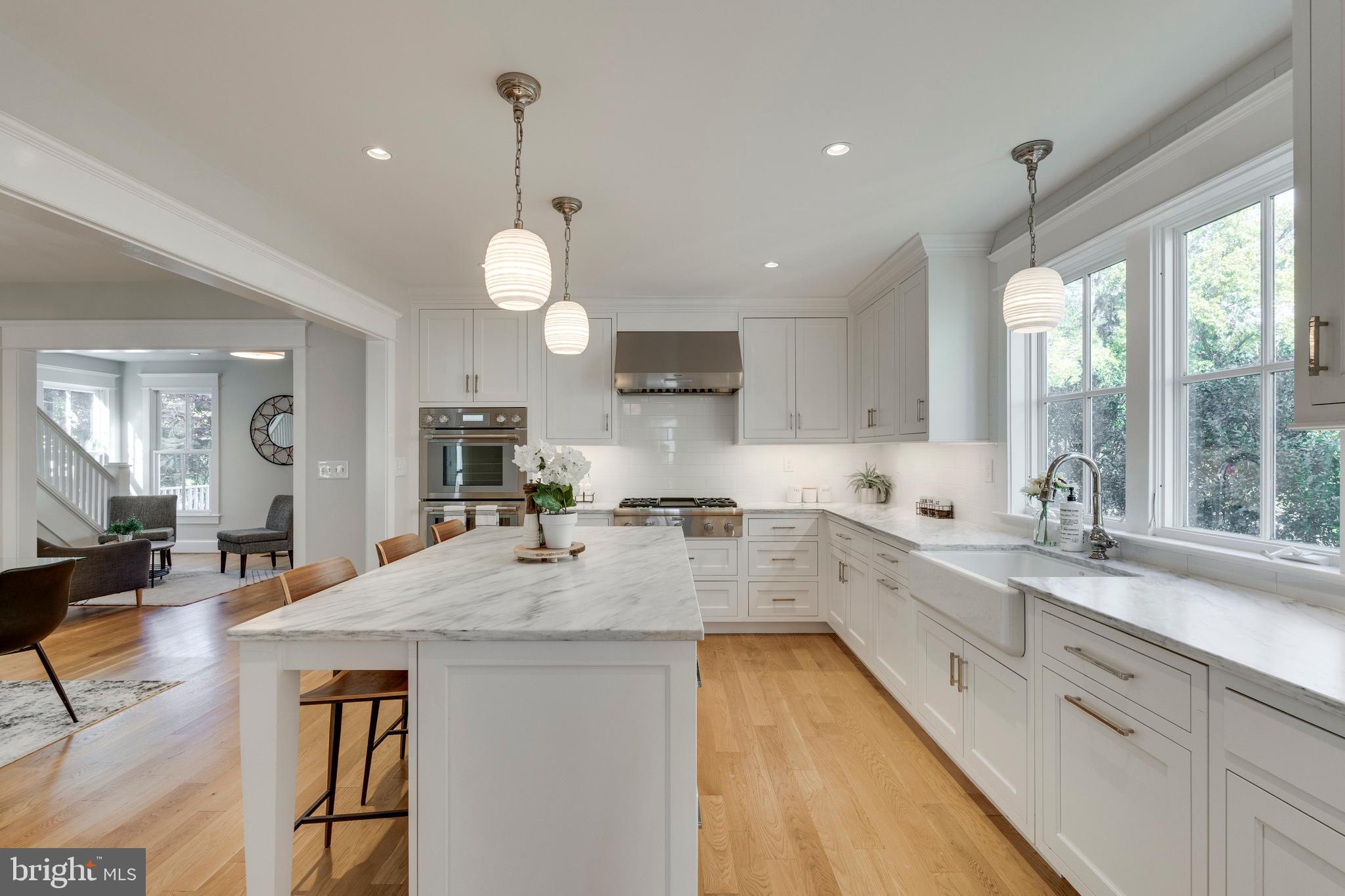 CLARENDON - Residential