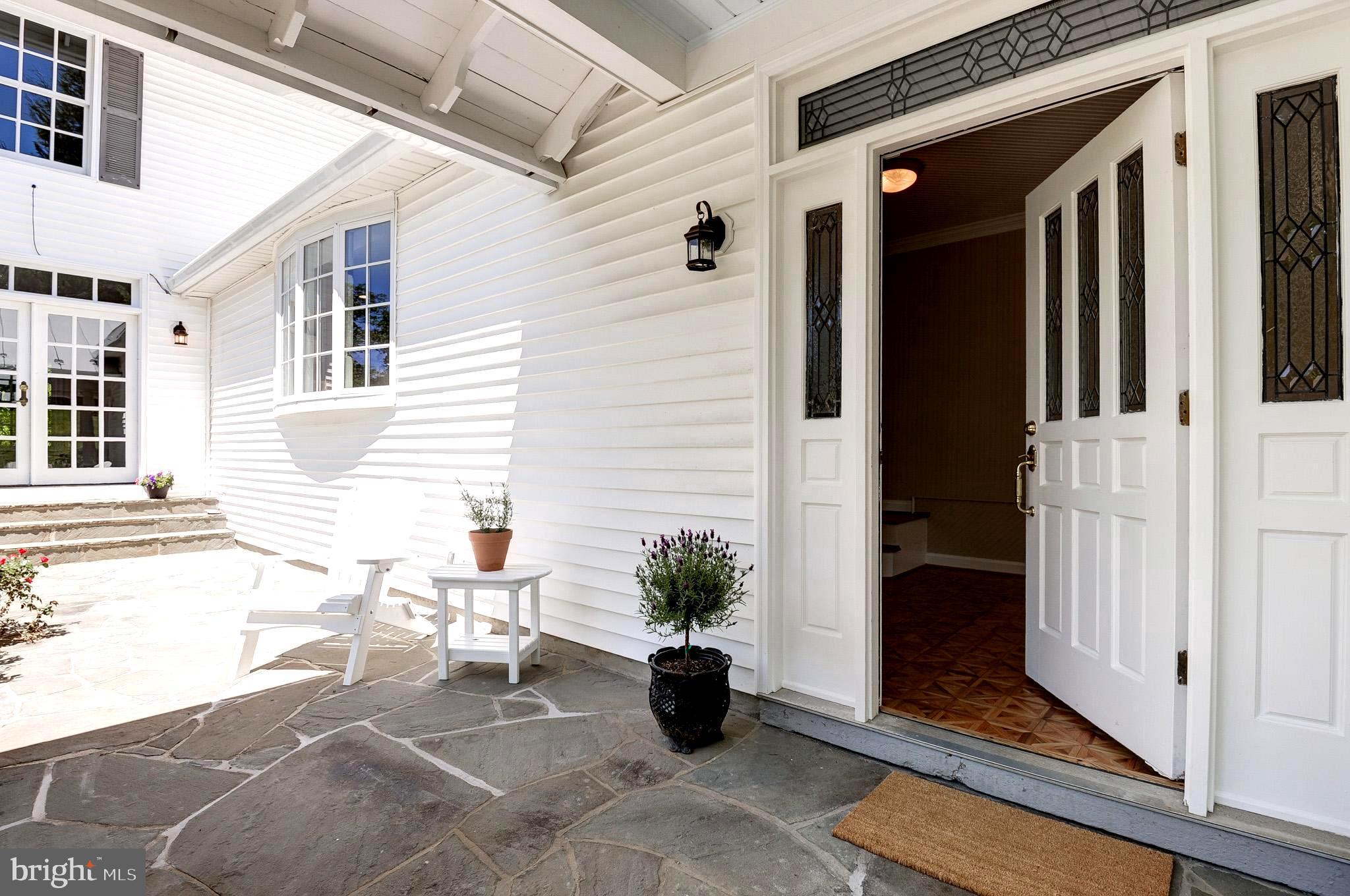 PAEONIAN SPRINGS - Residential