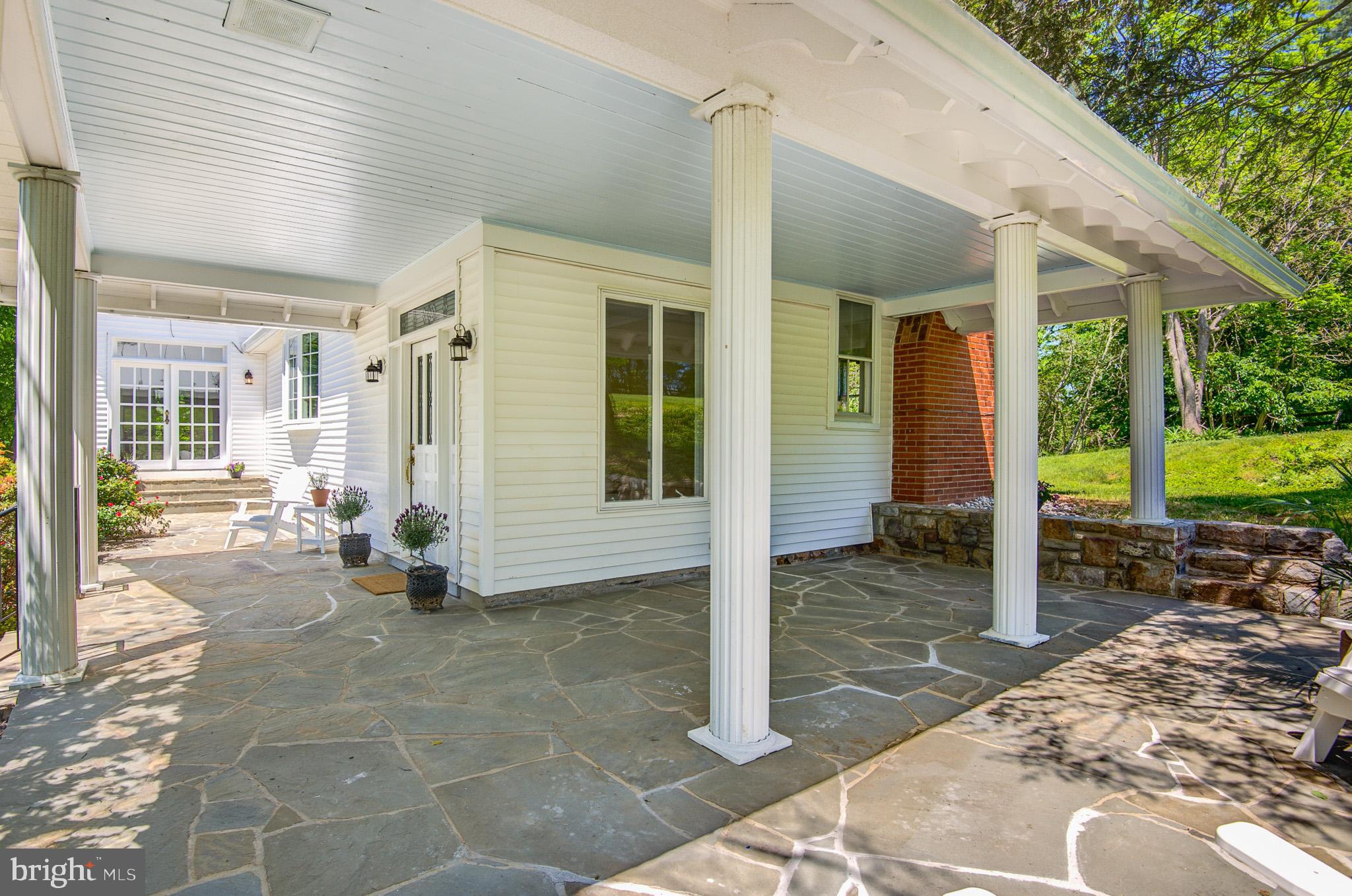 PAEONIAN SPRINGS - Residential