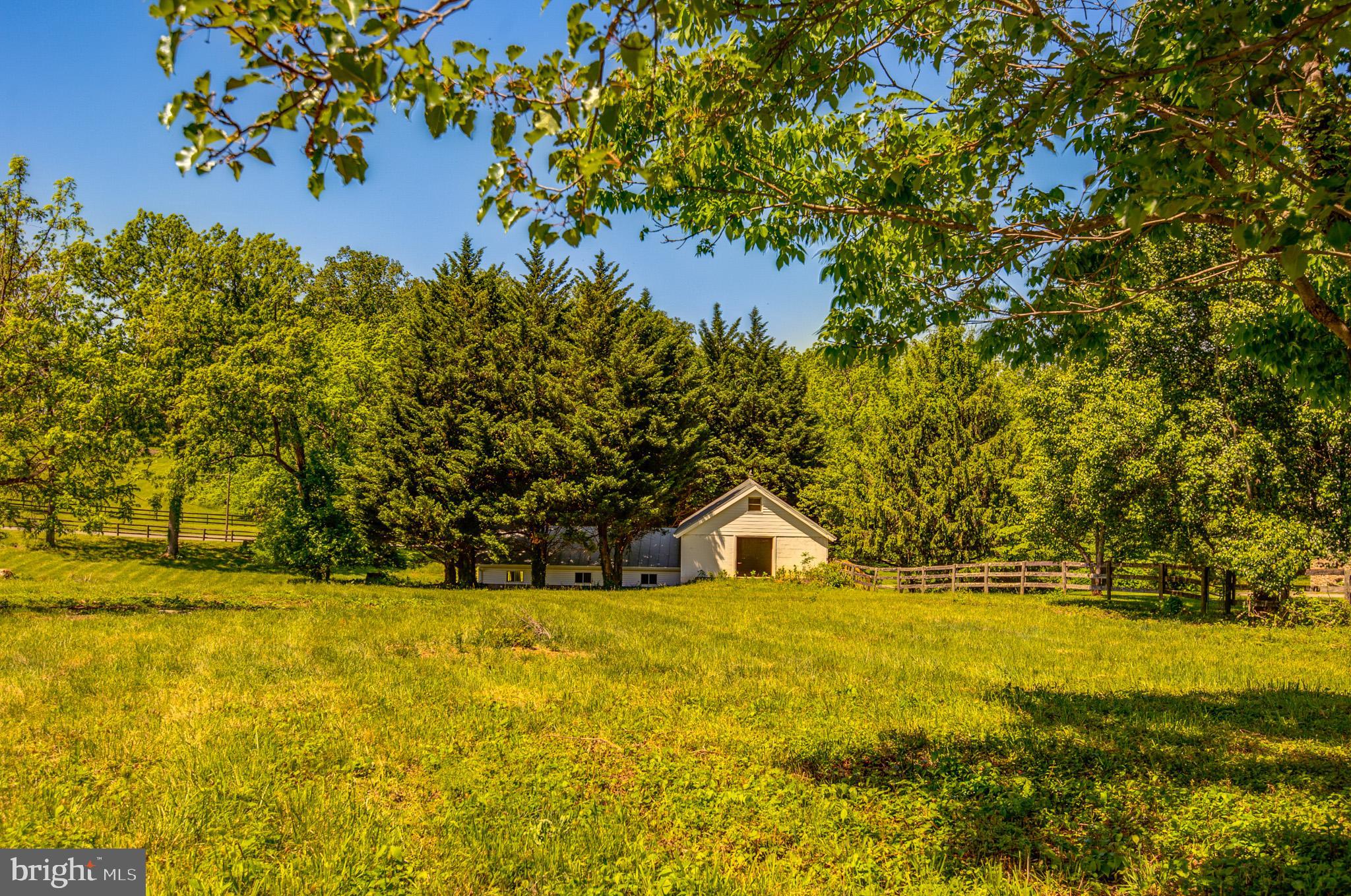 PAEONIAN SPRINGS - Residential