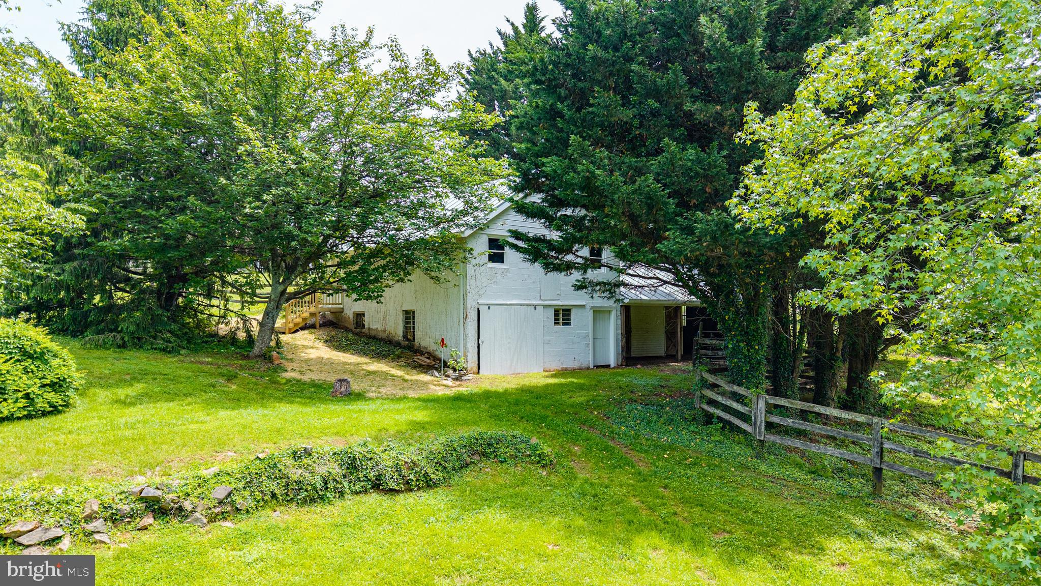 PAEONIAN SPRINGS - Residential