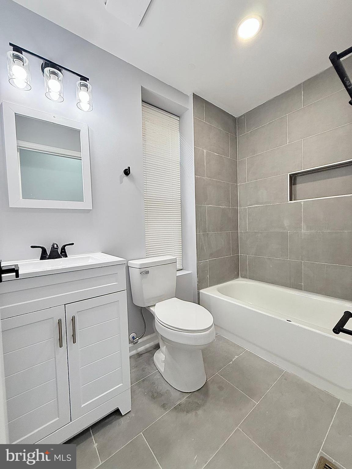 PENN NORTH - Residential Lease