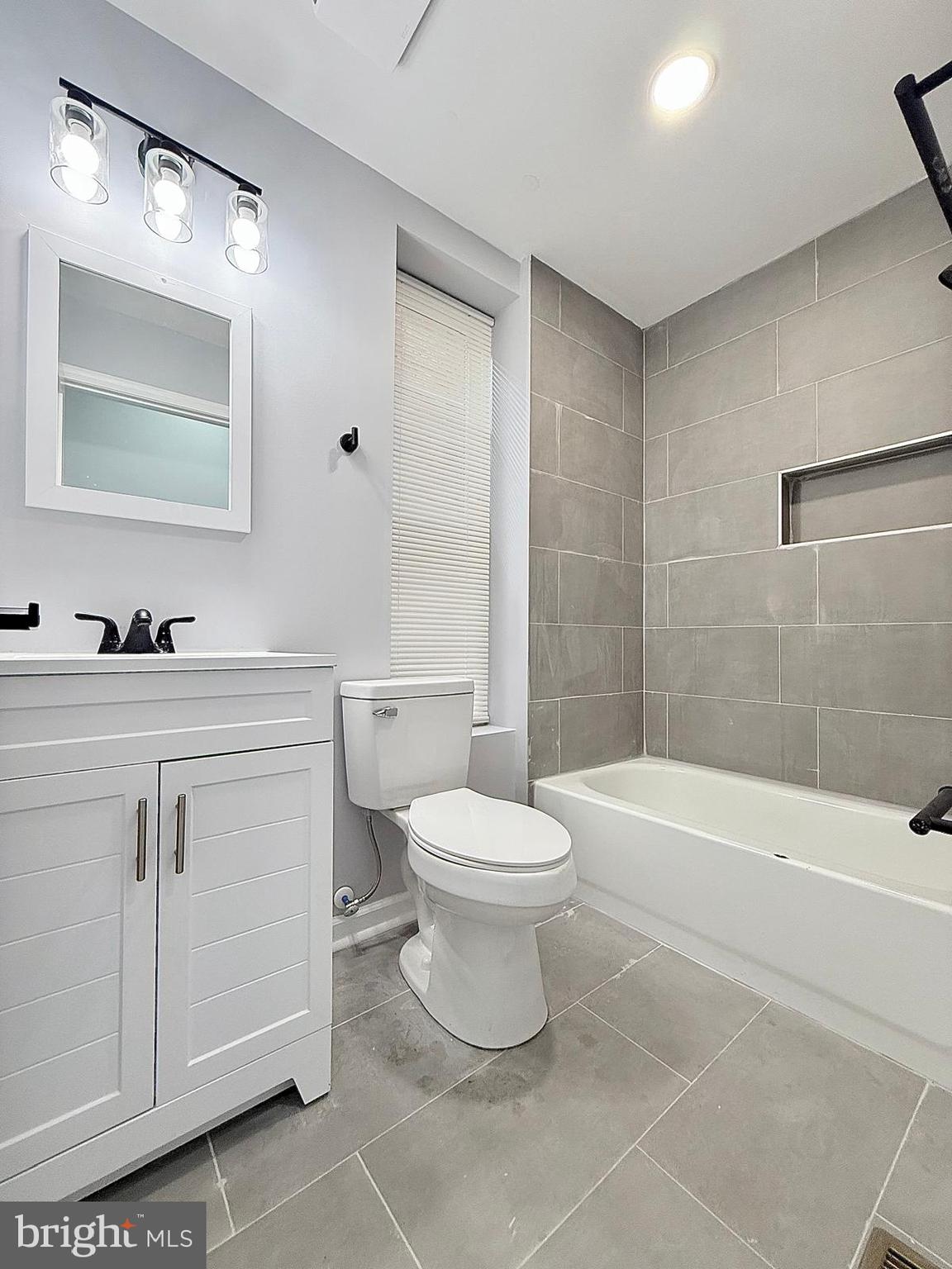 PENN NORTH - Residential Lease