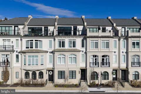 Photo of 8215 River Road, BETHESDA, MD 20817 (MLS # MDMC2212332)