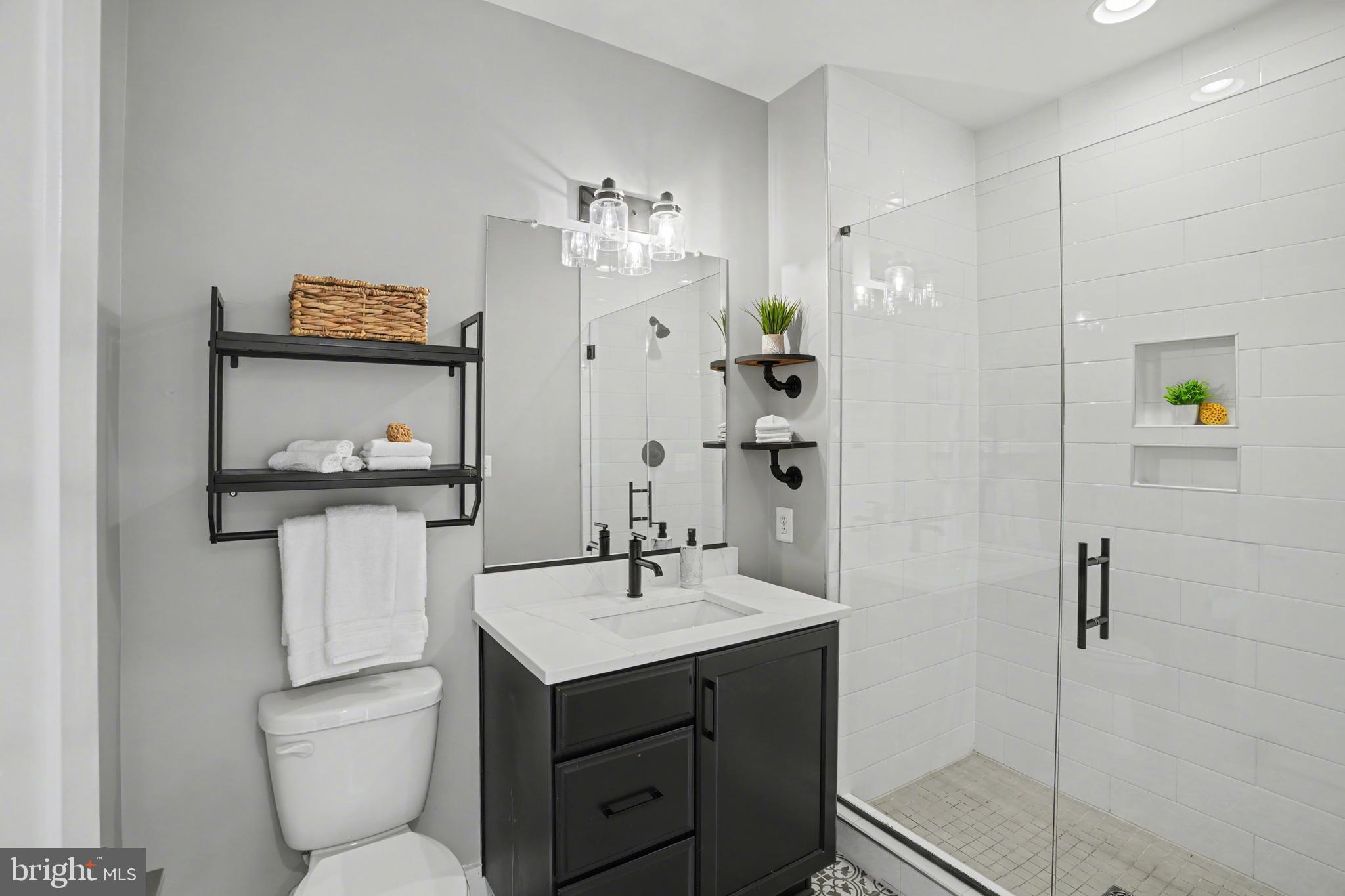 POTOMAC OUTSIDE - Residential