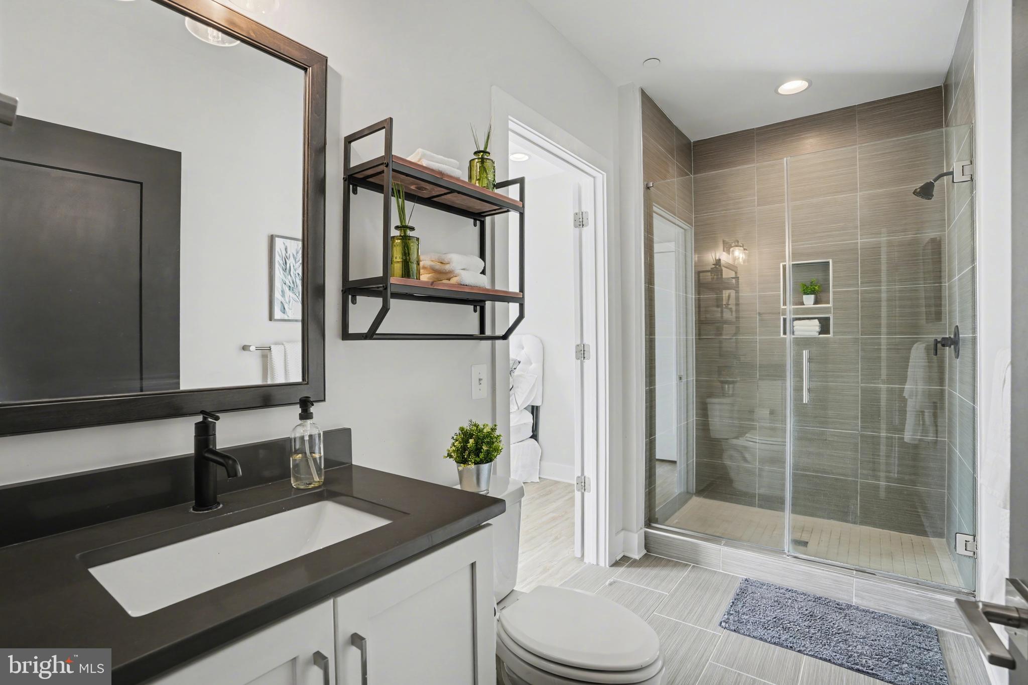 POTOMAC OUTSIDE - Residential