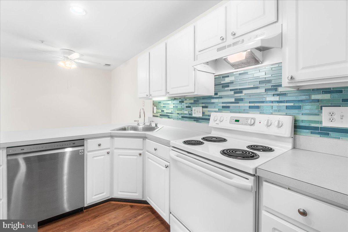 WINIFRED MANOR - Residential