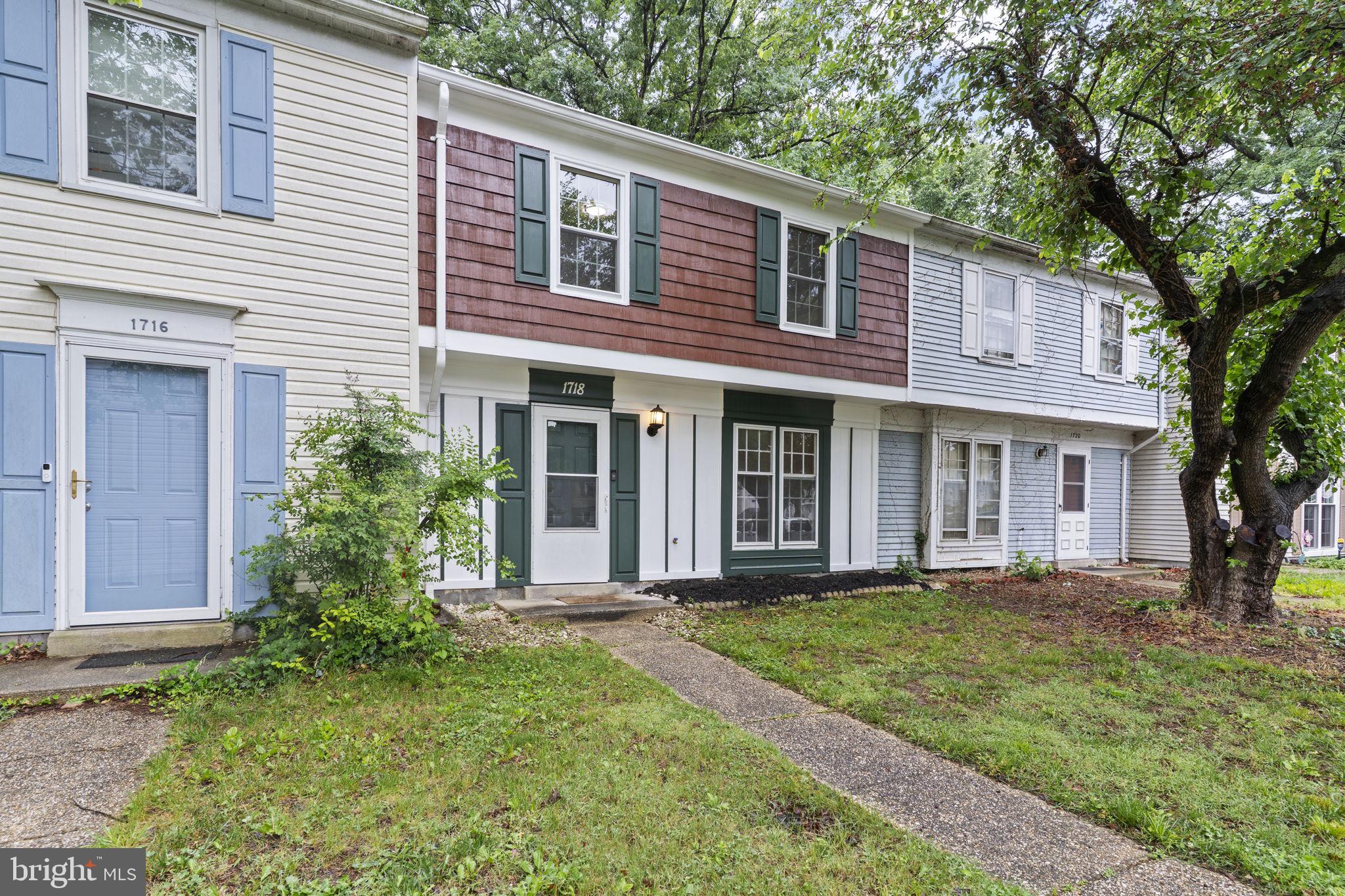 1718 BRIGHTWELL COURT