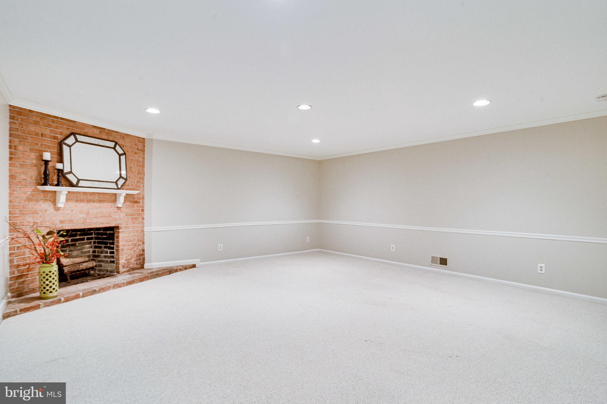 WESTMORELAND HILLS - Residential