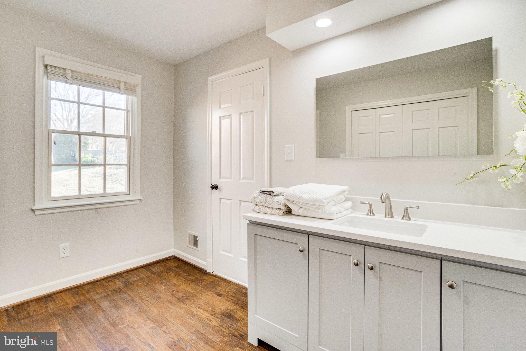 WESTMORELAND HILLS - Residential