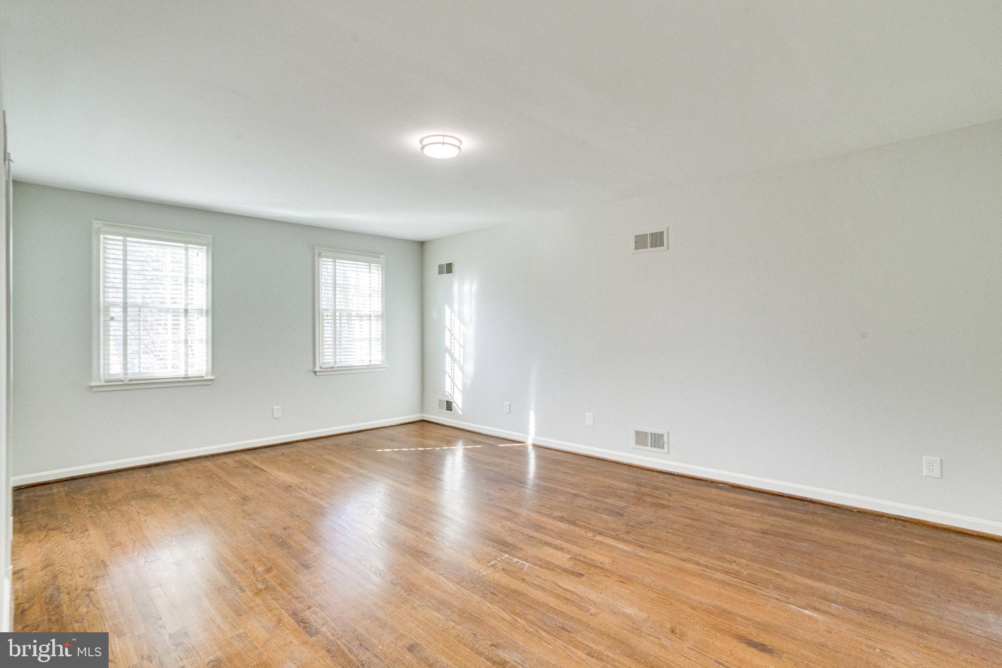 WESTMORELAND HILLS - Residential