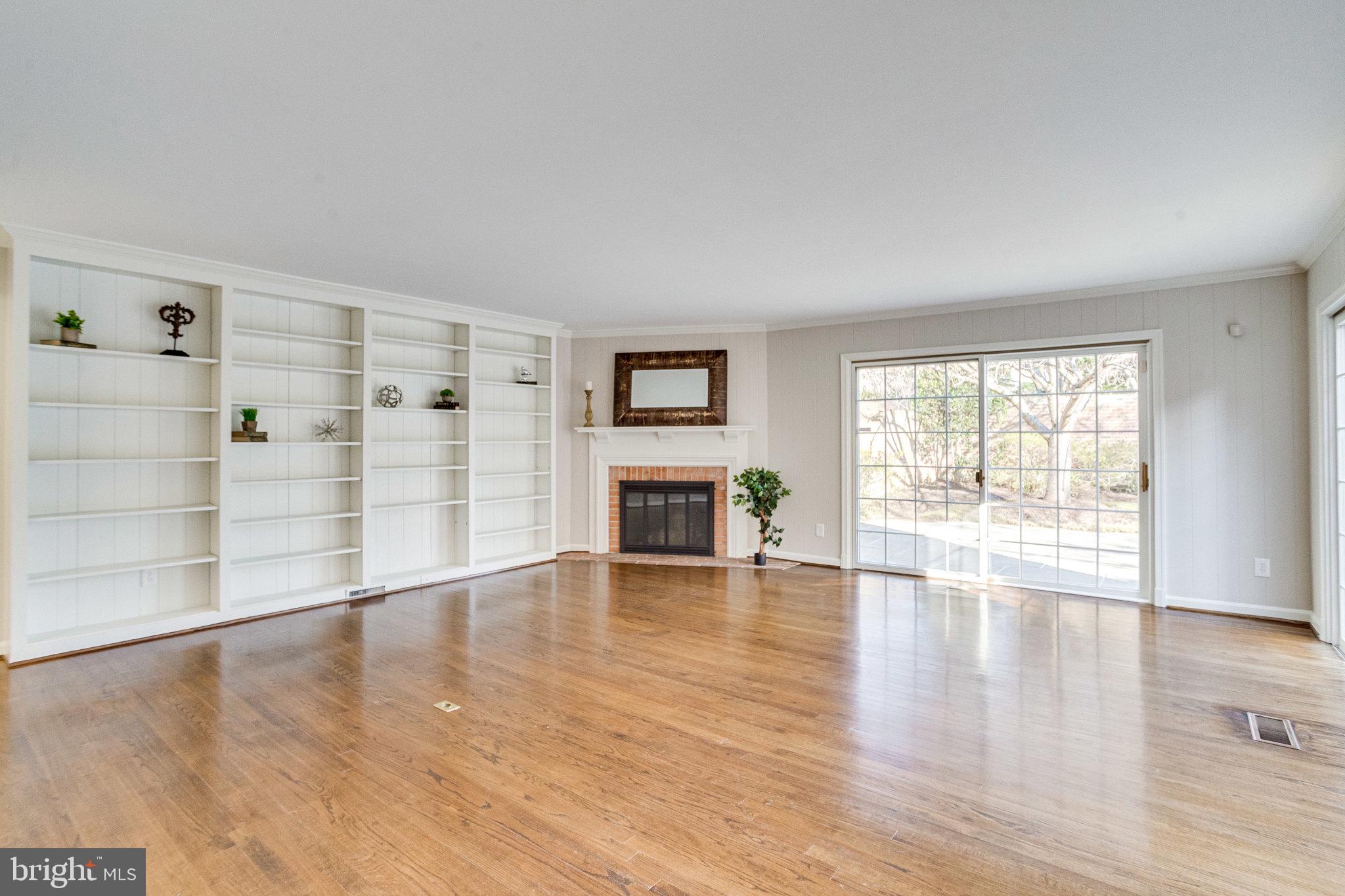 WESTMORELAND HILLS - Residential