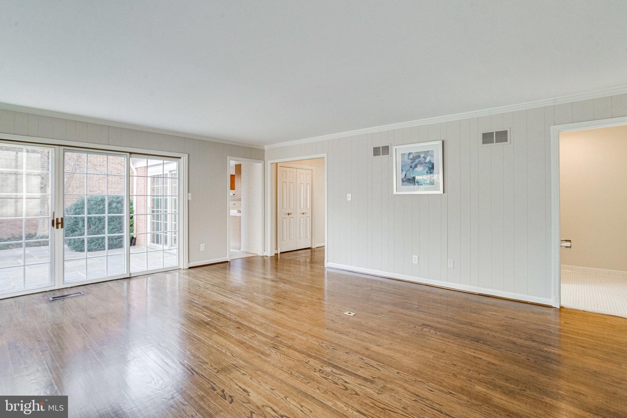 WESTMORELAND HILLS - Residential