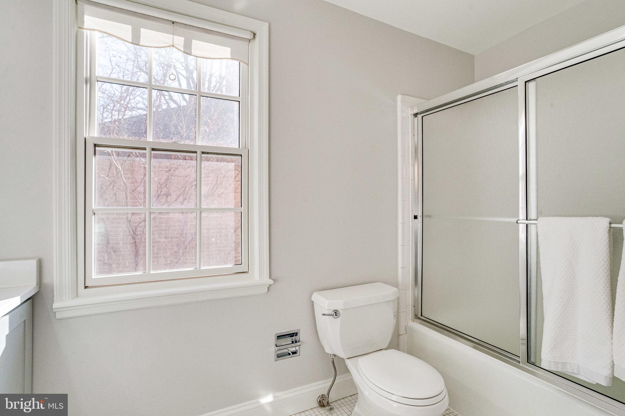 WESTMORELAND HILLS - Residential