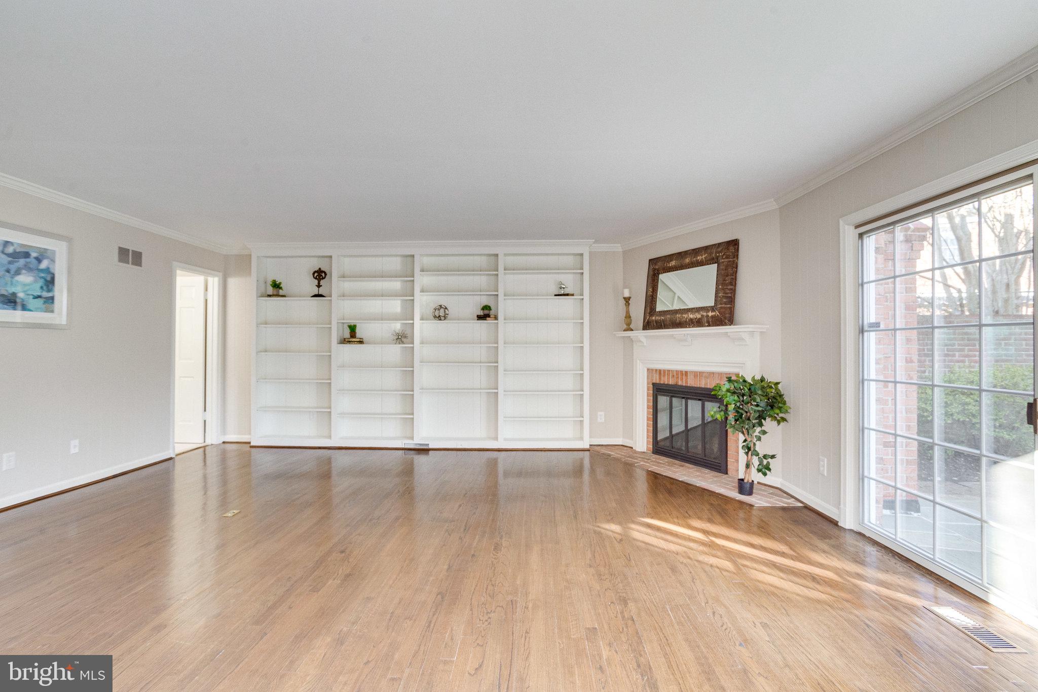 WESTMORELAND HILLS - Residential