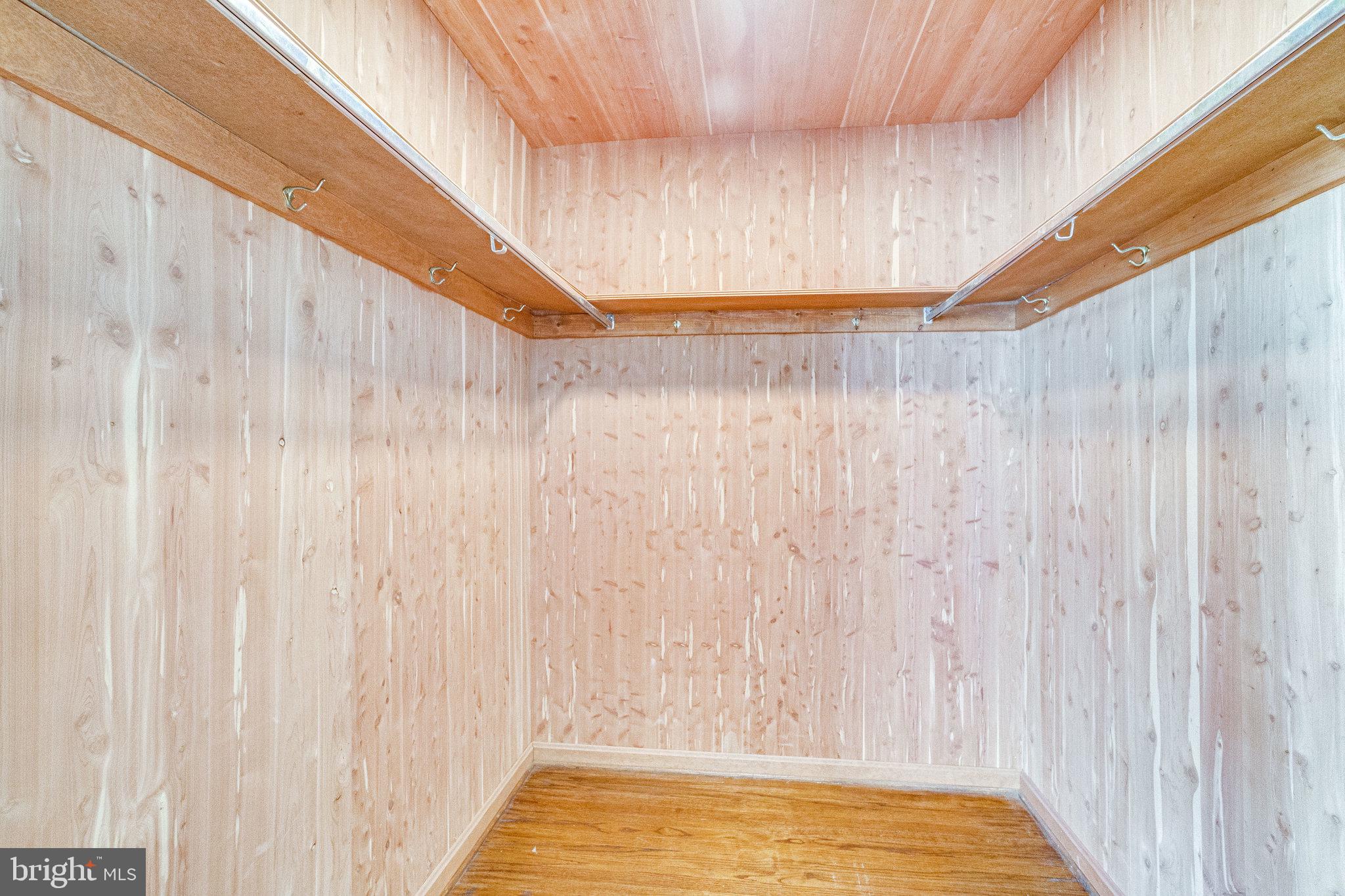 WESTMORELAND HILLS - Residential