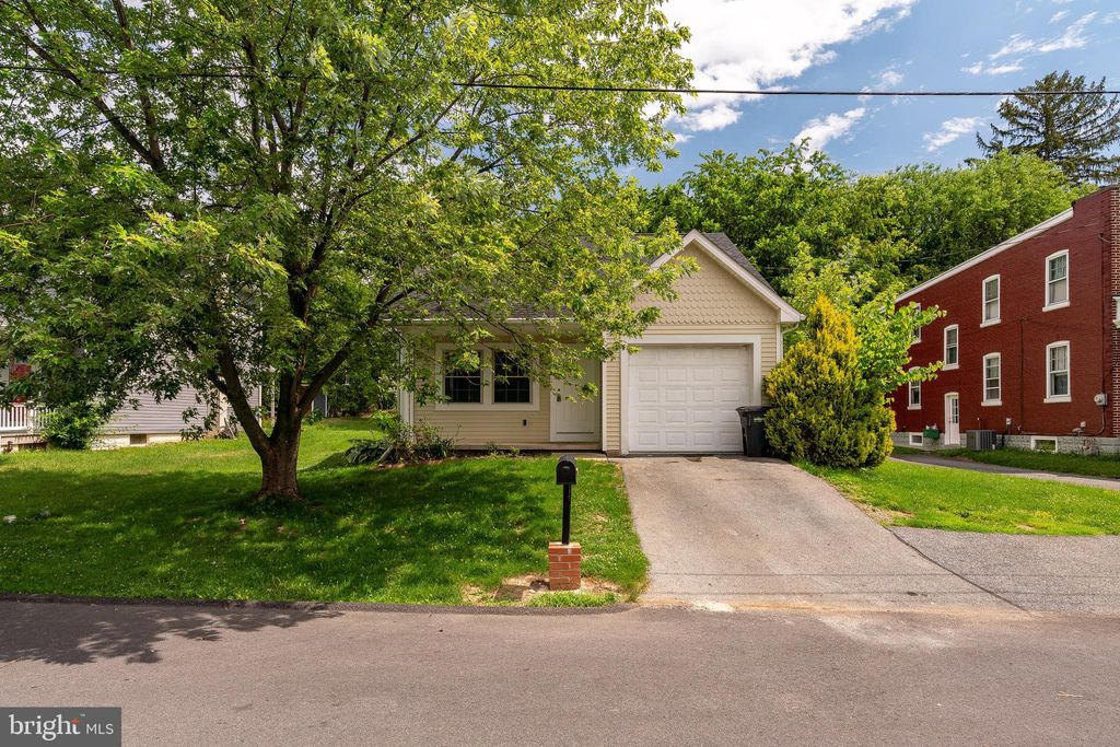 Photo of 17 ROSELAWN AVE, LANCASTER, PA 17603 (MLS # PALA2036496)