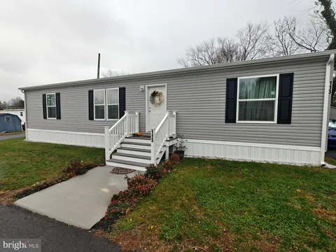 165 W Ridge Pike Lot W Ridge Pike, Royersford, PA MLS: PAMC2165166