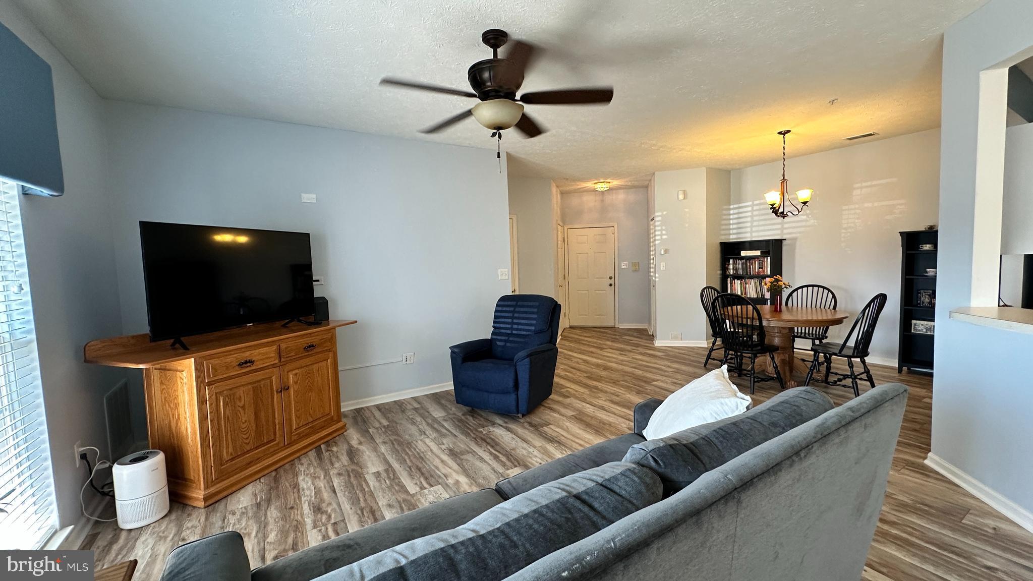 CHESTNUT POINT - Residential