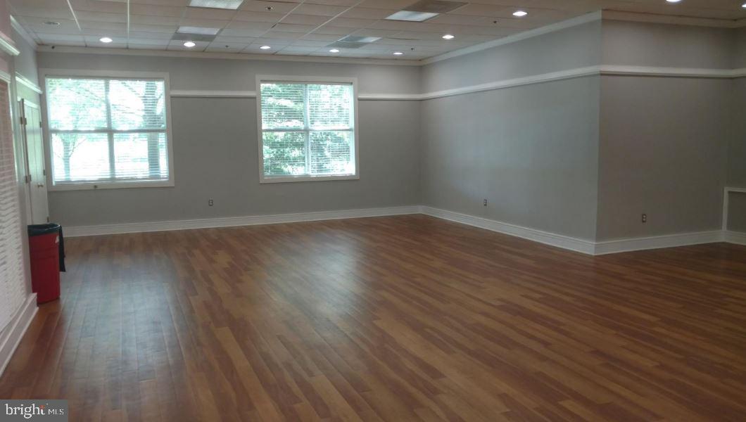 CHESTNUT POINT - Residential