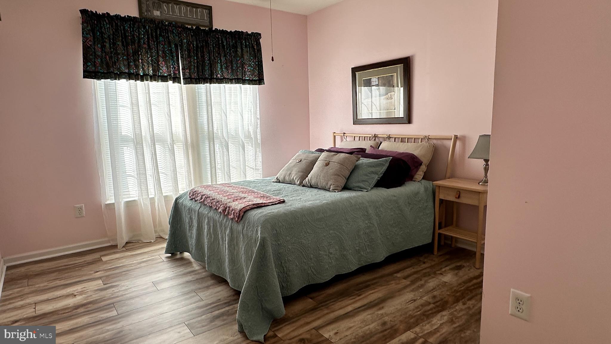 CHESTNUT POINT - Residential