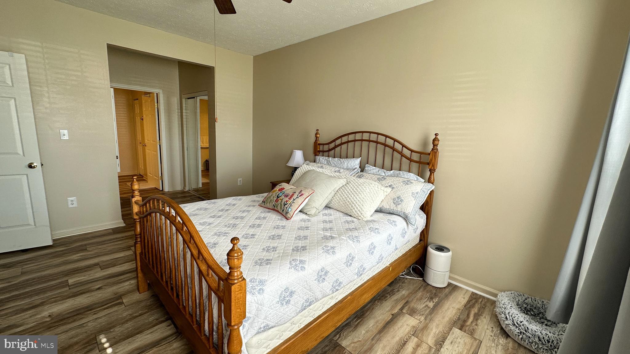 CHESTNUT POINT - Residential