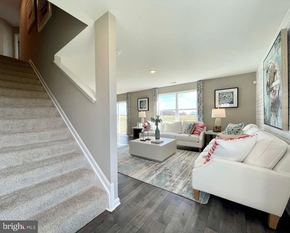 ROWENS MILL - Residential