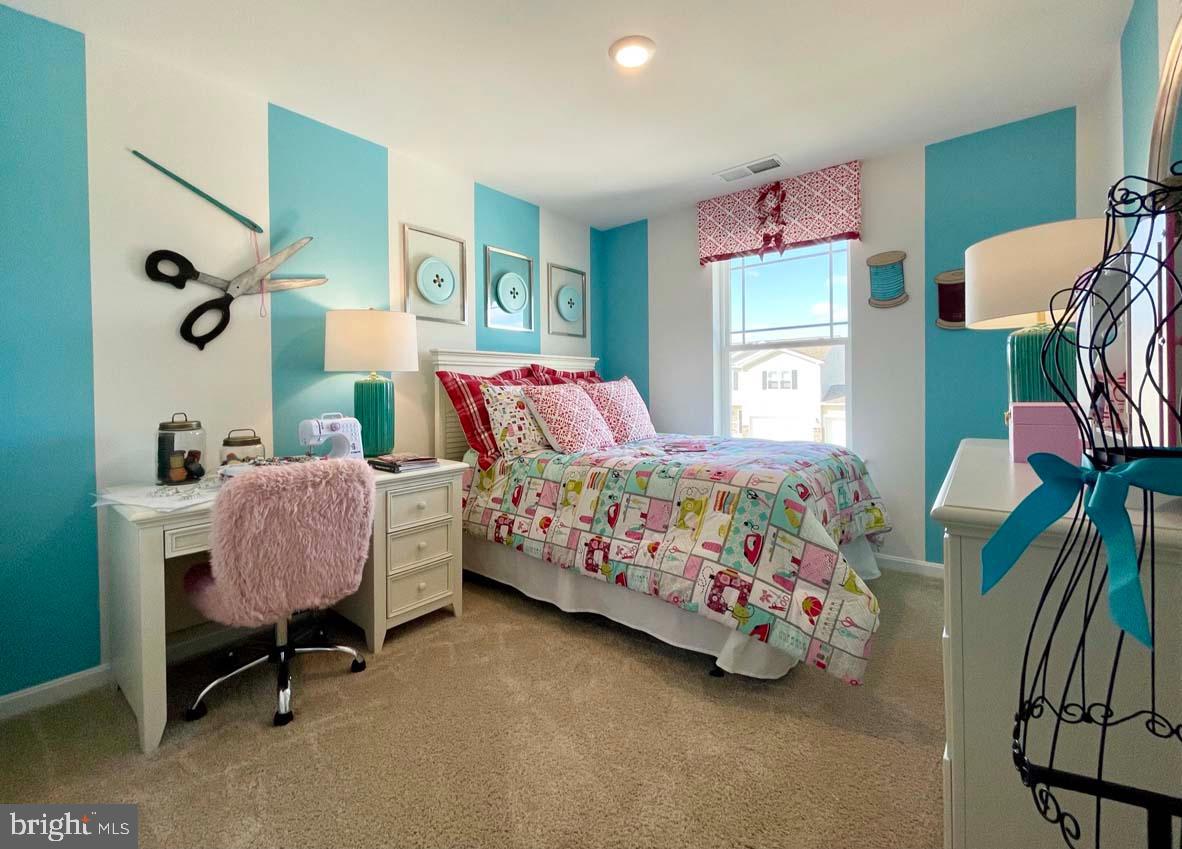 ROWENS MILL - Residential