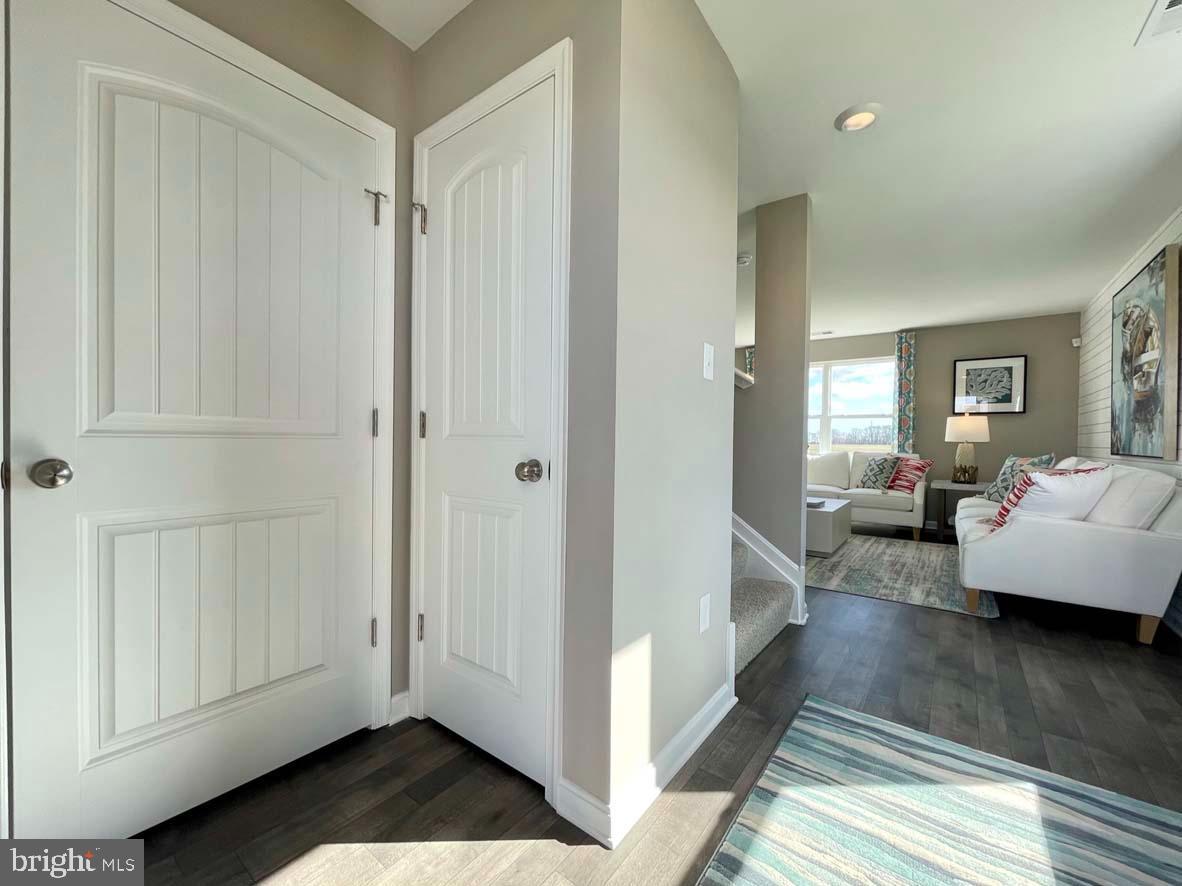 ROWENS MILL - Residential