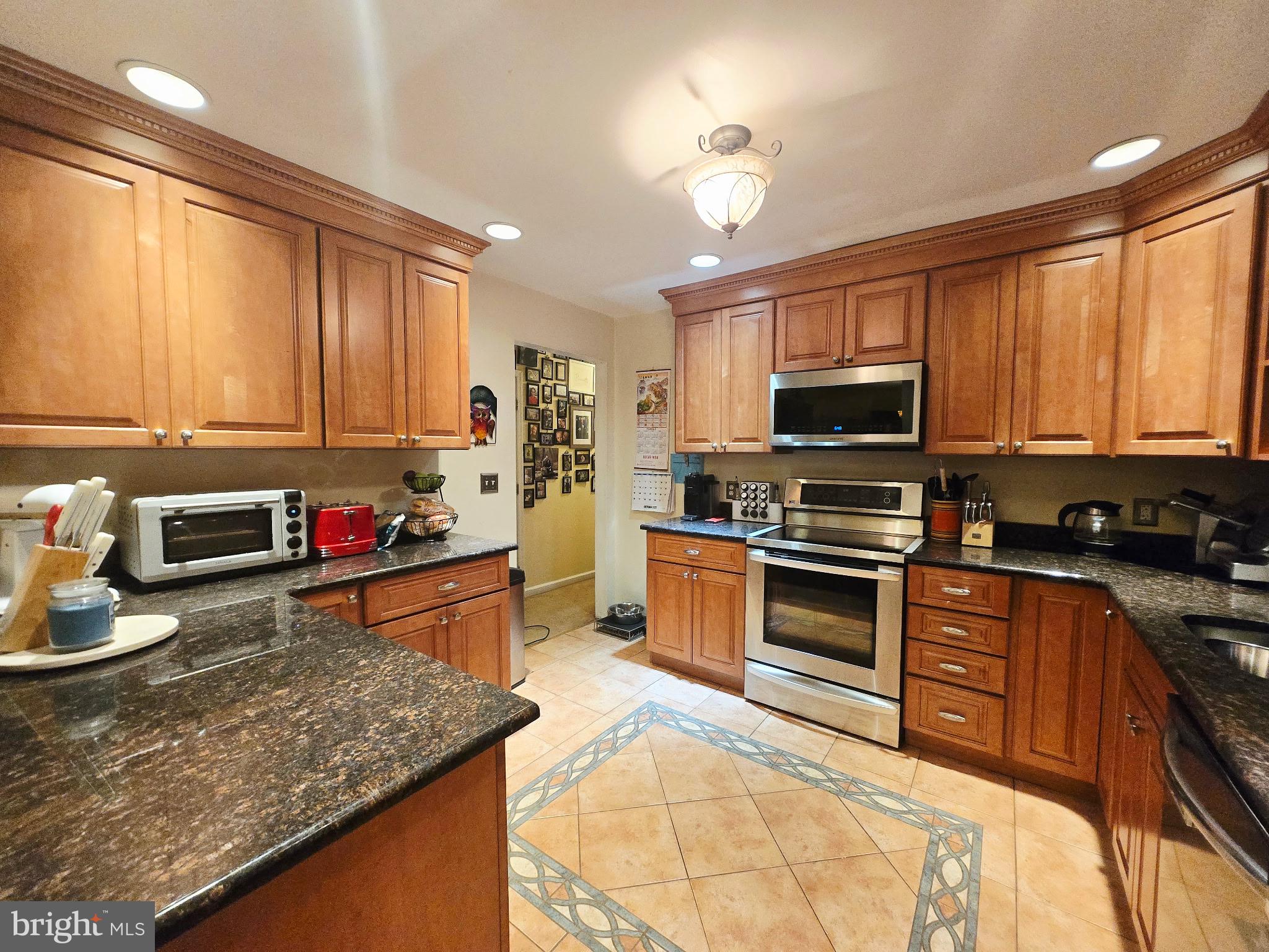 WILLOWBROOK - Residential