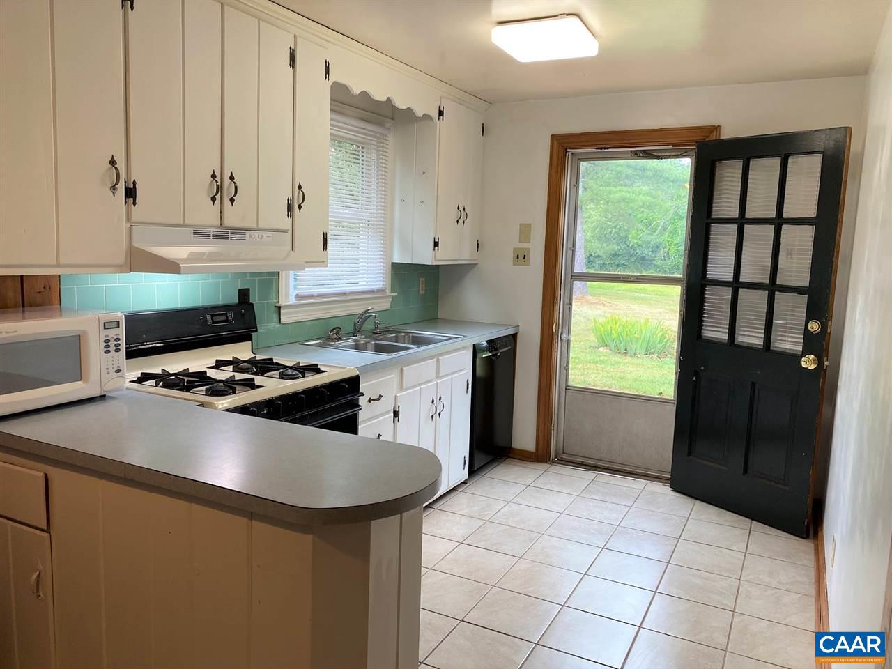 UNKNOWN - Residential Lease