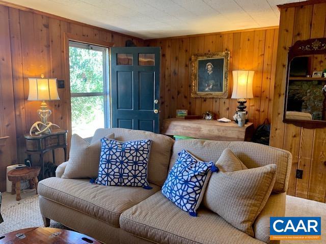 UNKNOWN - Residential Lease