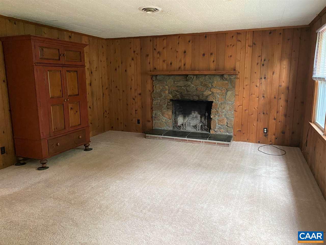 UNKNOWN - Residential Lease