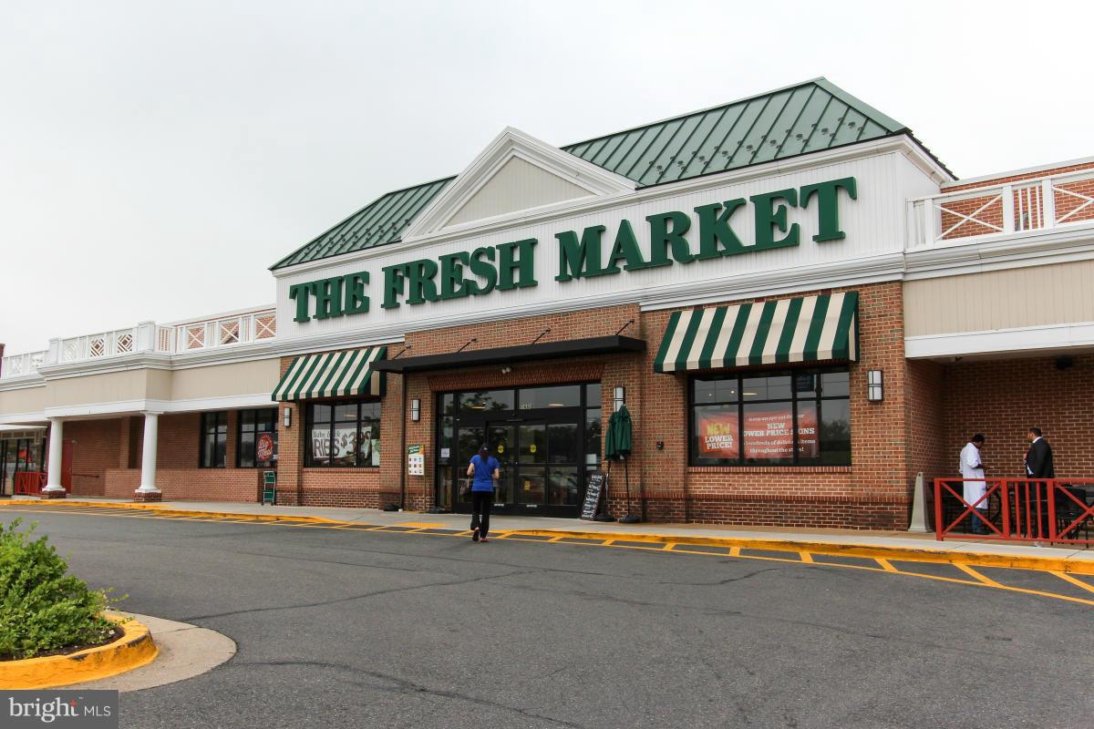 FAIRLINGTON TOWNE - Residential